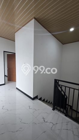 Hunian Nyaman Asri 3 KT Siap Huni di Cibubur Jakarta Timur Hunian Nyaman Asri 3 KT Siap Huni di Cibubur Jakarta Timur