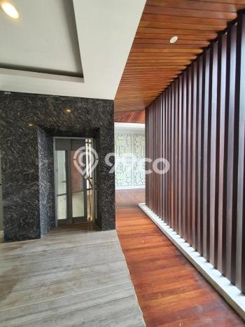 Rumah Luxury Modern Siap Huni di Pondok Indah Jakarta Selatan Rumah Luxury Modern Siap Huni di Pondok Indah Jakarta Selatan