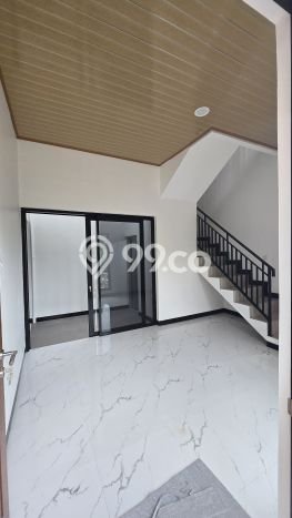 Hunian Nyaman Asri 3 KT Siap Huni di Cibubur Jakarta Timur Hunian Nyaman Asri 3 KT Siap Huni di Cibubur Jakarta Timur