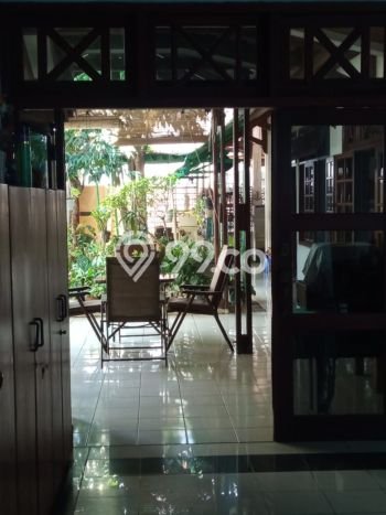 Siap Huni Rumah Mewah 7 Kamar di Kebon Jeruk Dekat ke Mana Pun Siap Huni Rumah Mewah 7 Kamar di Kebon Jeruk Dekat ke Mana Pun