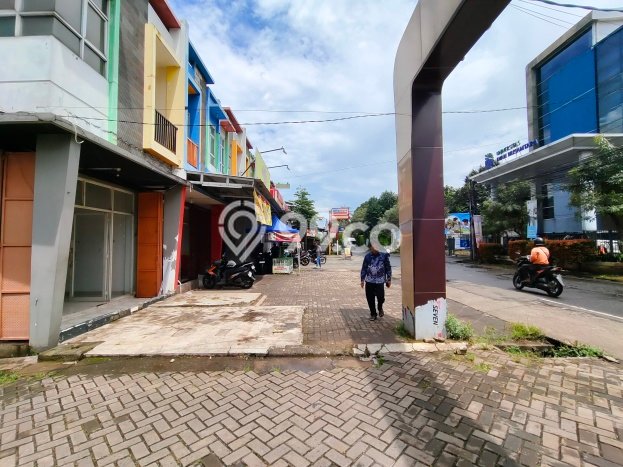 Dijual Ruko di Jatisampurna, Bekasi Harga Penawaran Spesial Dijual Ruko di Jatisampurna, Bekasi Harga Penawaran Spesial
