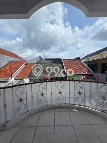 Dijual Rumah Eksklusif 4 KT di Kalisari, Jakarta Timur Dijual Rumah Eksklusif 4 KT di Kalisari, Jakarta Timur