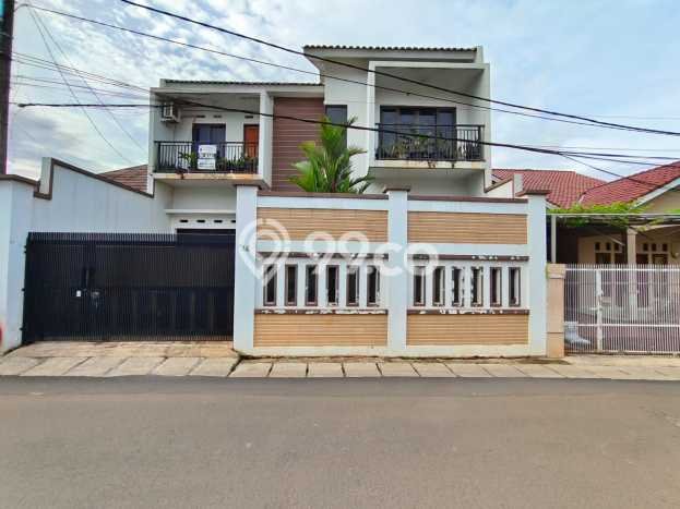 Rumah Luxury Modern Tanpa Renovasi di Cilangkap Jakarta Timur Rumah Luxury Modern Tanpa Renovasi di Cilangkap Jakarta Timur