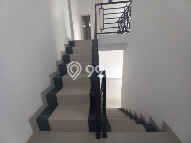 Rumah Luas Asri 3 KT Siap Huni di Jatibening Bekasi Rumah Luas Asri 3 KT Siap Huni di Jatibening Bekasi