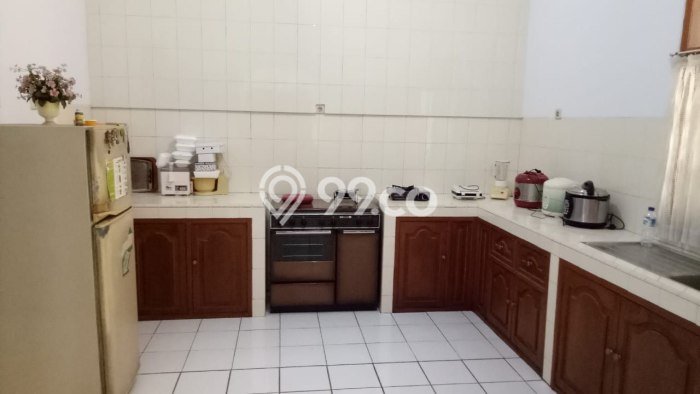 Rumah Mewah Akses Mudah di Jakarta Timur Rumah Mewah Akses Mudah di Jakarta Timur