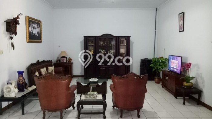 Rumah Mewah Akses Mudah di Jakarta Timur Rumah Mewah Akses Mudah di Jakarta Timur