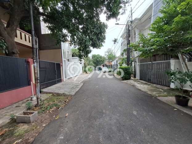 Hunian Eksklusif Siap Huni LT 200m2 di Tebet, Jakarta Selatan Hunian Eksklusif Siap Huni LT 200m2 di Tebet, Jakarta Selatan