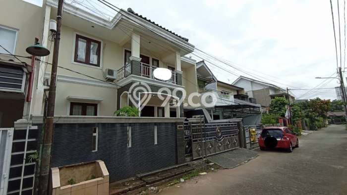 Dijual Cepat Rumah Favorit Siap Huni LB 230m2 di Bekasi Timur, Bekasi Dijual Cepat Rumah Favorit Siap Huni LB 230m2 di Bekasi Timur, Bekasi