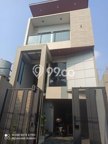 Jual Rumah Luas Elegan Dengan View Cantik di Rawamangun, Jakarta Timur Jual Rumah Luas Elegan Dengan View Cantik di Rawamangun, Jakarta Timur