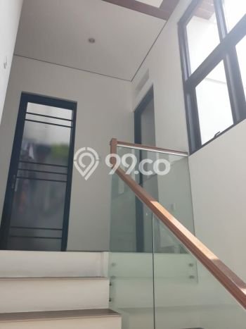 Dijual Rumah 4 Kamar Lokasi Strategis Bagus dan Strategis di Duren Sawit Dijual Rumah 4 Kamar Lokasi Strategis Bagus dan Strategis di Duren Sawit