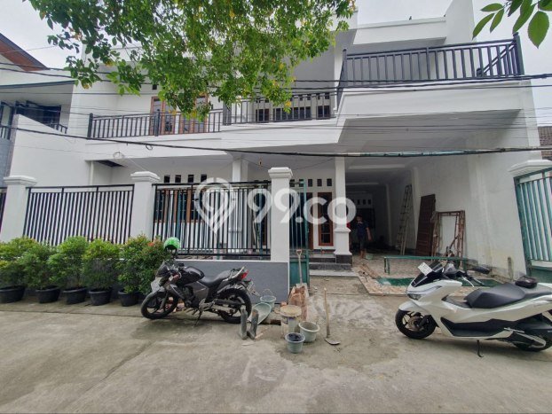 Rumah Luxury Best Location di Jakarta Timur, DKI Jakarta Rumah Luxury Best Location di Jakarta Timur, DKI Jakarta
