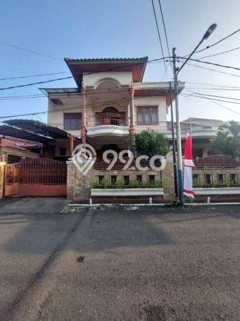 Jual Rumah Luas Elegan Dengan View Eksklusif di Jatiwaringin, Jakarta Timur Jual Rumah Luas Elegan Dengan View Eksklusif di Jatiwaringin, Jakarta Timur