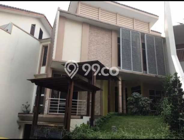 Ready to Use! Luxury House LT 230m2 Desain Elegan di Lebak Bulus Ready to Use! Luxury House LT 230m2 Desain Elegan di Lebak Bulus