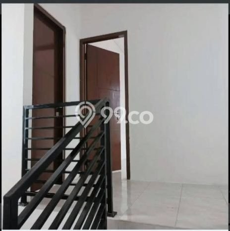 Disewakan! Rumah 3 Kamar Tidur &
2 Kamar Mandi di Bintaro, Tangerang Selatan Disewakan! Rumah 3 Kamar Tidur &
2 Kamar Mandi di Bintaro, Tangerang Selatan