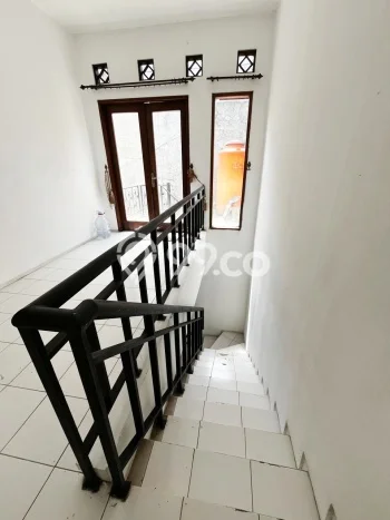 Disewakan Hunian Konsep Minimalis di Cinere Depok dengan 4 Kamar Disewakan Hunian Konsep Minimalis di Cinere Depok dengan 4 Kamar