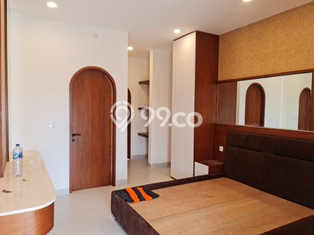 SIAP HUNI! Rumah Strategis area Munggu, LT 250m2m² LB 300m2m² SIAP HUNI! Rumah Strategis area Munggu, LT 250m2m² LB 300m2m²