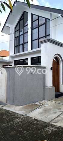 Vila Kawasan , Area 150m2m², Lokasi Strategis Vila Kawasan , Area 150m2m², Lokasi Strategis