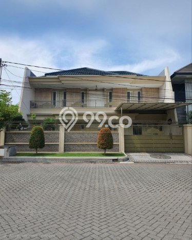 Dijual Rumah Premium dengan Fasilitas Sekitar Lengkap di Sukolilo, Surabaya Dijual Rumah Premium dengan Fasilitas Sekitar Lengkap di Sukolilo, Surabaya