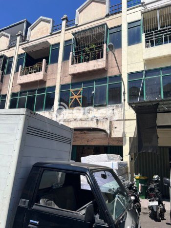 Dijual! Ruko di Kapasan Surabaya LT 67m2 / LB 167m2 Kawasan Strategis Dijual! Ruko di Kapasan Surabaya LT 67m2 / LB 167m2 Kawasan Strategis