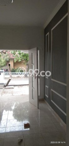 Lokasi terbaik! Rumah siap pakai disewakan di Kenjeran LB 144m2 Lokasi terbaik! Rumah siap pakai disewakan di Kenjeran LB 144m2