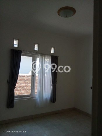 Lokasi terbaik! Rumah siap pakai disewakan di Kenjeran LB 144m2 Lokasi terbaik! Rumah siap pakai disewakan di Kenjeran LB 144m2