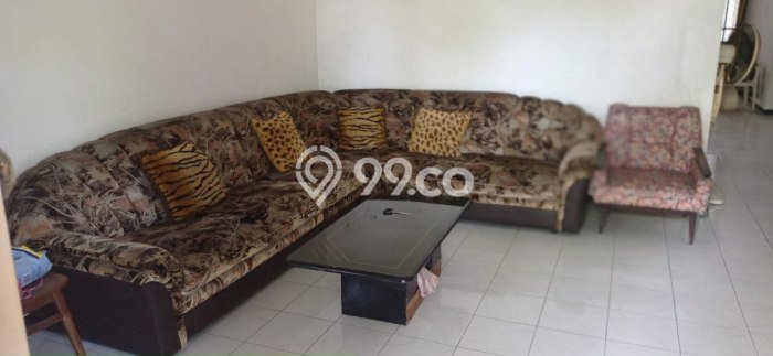 Rumah Elit Modern Tanpa Renovasi di Manyar Surabaya Rumah Elit Modern Tanpa Renovasi di Manyar Surabaya