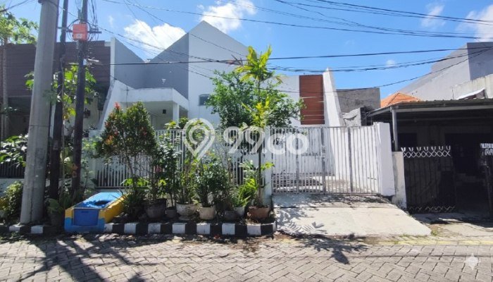 Dijual Rumah 4 Kamar Lokasi Ideal Bagus dan Strategis di Mulyorejo Dijual Rumah 4 Kamar Lokasi Ideal Bagus dan Strategis di Mulyorejo