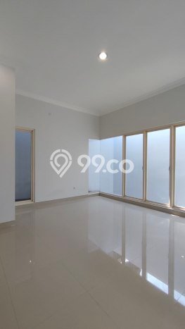 Rumah Elit LB 300m2 Siap Pakai Desain Elegan di Pakuwon City, Surabaya Rumah Elit LB 300m2 Siap Pakai Desain Elegan di Pakuwon City, Surabaya
