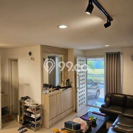 Rumah Terawat 4 KT 3 KM di , Surabaya Rumah Terawat 4 KT 3 KM di , Surabaya