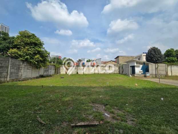 Tanah Dijual Lokasi Strategis di Jakarta Selatan dengan Luas 245m2 Tanah Dijual Lokasi Strategis di Jakarta Selatan dengan Luas 245m2
