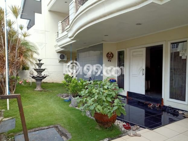 For Sale Rumah Mewah Exclusive di Sutorejo, Surabaya For Sale Rumah Mewah Exclusive di Sutorejo, Surabaya