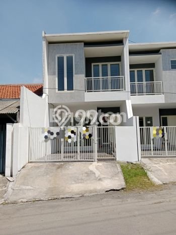 Rumah Modern 3 Kamar LT 86m2 di Jemursari Rumah Modern 3 Kamar LT 86m2 di Jemursari