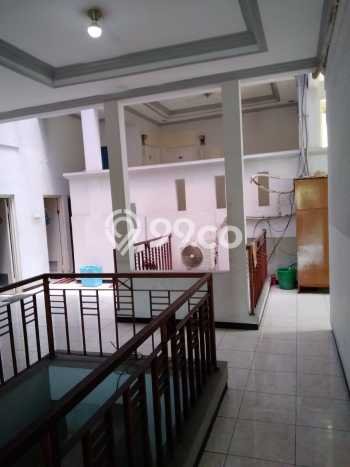 Hunian Mewah Siap Huni LT 330m2 di Wonocolo, Surabaya Hunian Mewah Siap Huni LT 330m2 di Wonocolo, Surabaya