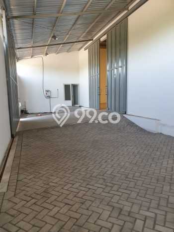 Gudang Lokasi Strategis Kawasan Kalianak, Luas 1100m2m², Disewakan, Pusat Bisnis Gudang Lokasi Strategis Kawasan Kalianak, Luas 1100m2m², Disewakan, Pusat Bisnis