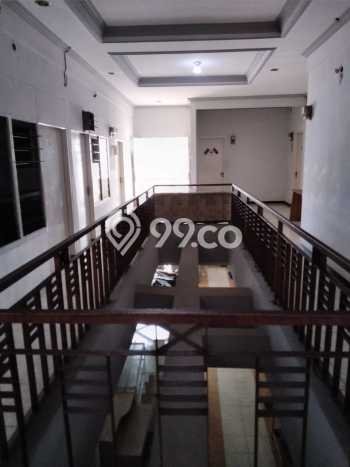 Hunian Mewah Siap Huni LT 330m2 di Wonocolo, Surabaya Hunian Mewah Siap Huni LT 330m2 di Wonocolo, Surabaya