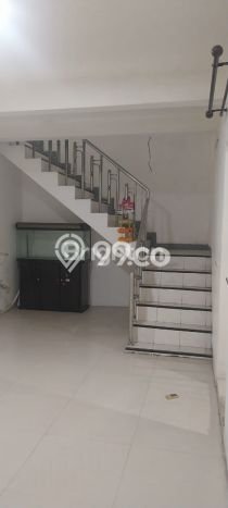 Disewakan Ruko komersial di Nginden luas bangunan 900m2 Disewakan Ruko komersial di Nginden luas bangunan 900m2