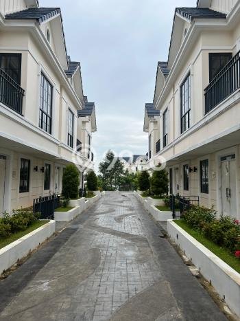 Hunian Nyaman Asri 4 KT Siap Pakai di Suvarna Sutera Tangerang Hunian Nyaman Asri 4 KT Siap Pakai di Suvarna Sutera Tangerang