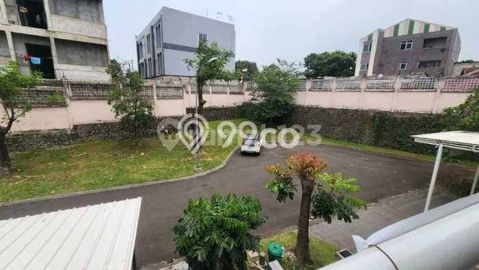 Rumah Elit Modern Tanpa Renovasi di Gading Serpong Tangerang Rumah Elit Modern Tanpa Renovasi di Gading Serpong Tangerang