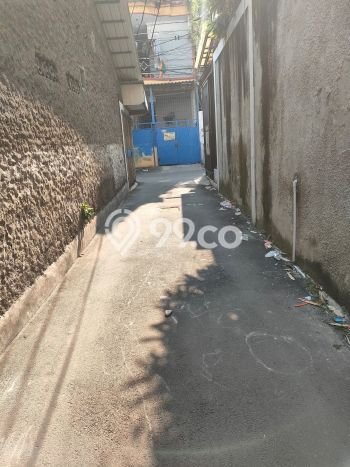 Unit Kost Dijual di Grogol dengan 15 Kamar Kawasan Strategis Unit Kost Dijual di Grogol dengan 15 Kamar Kawasan Strategis
