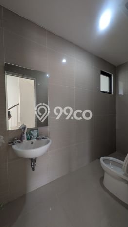 Dijual Cepat Rumah Favorit Siap Huni LB 125m2 di Tangerang, Tangerang Dijual Cepat Rumah Favorit Siap Huni LB 125m2 di Tangerang, Tangerang