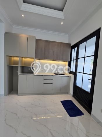 Rumah Eksklusif Dijual LT 123m2 di BSD, Tangerang Selatan Rumah Eksklusif Dijual LT 123m2 di BSD, Tangerang Selatan
