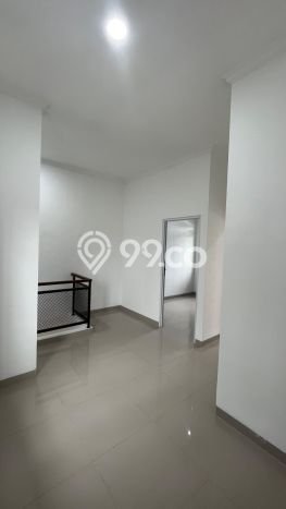 For Sale Hunian Rumah Nyaman 3 KT di BSD, Tangerang For Sale Hunian Rumah Nyaman 3 KT di BSD, Tangerang