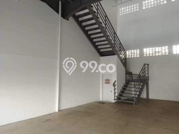 FOR RENT! Gudang di BSD Cocok untuk Bisnis 138m2 FOR RENT! Gudang di BSD Cocok untuk Bisnis 138m2