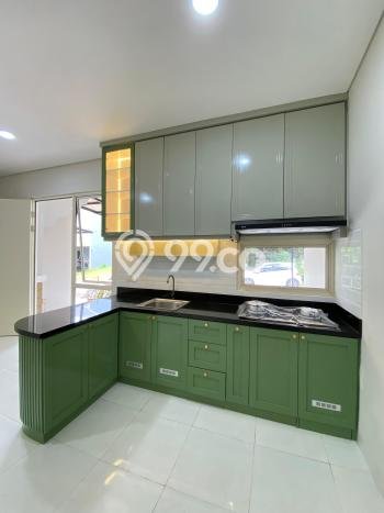 Jual Rumah Eksklusif 2 KT di BSD Sevilla, Tangerang Jual Rumah Eksklusif 2 KT di BSD Sevilla, Tangerang