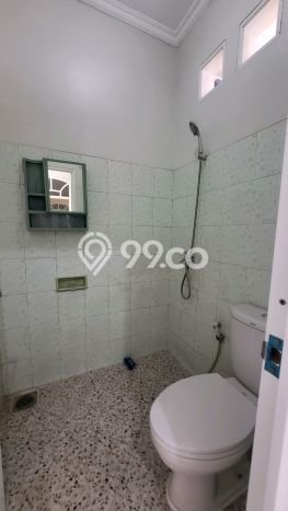 Rumah Luas Asri 3 KT Siap Huni di BSD Nusaloka Tangerang Rumah Luas Asri 3 KT Siap Huni di BSD Nusaloka Tangerang