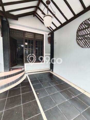 Rumah Minimalis 4 KT di BSD Griya Loka Tangerang Unfurnished Rumah Minimalis 4 KT di BSD Griya Loka Tangerang Unfurnished