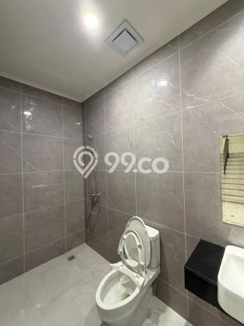 Rumah Elit Modern Tanpa Renovasi di Gading Serpong Tangerang Rumah Elit Modern Tanpa Renovasi di Gading Serpong Tangerang