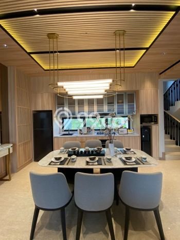 Hunian Elit LB 160m2 Siap Pakai Desain Elegan di BSD, Tangerang Hunian Elit LB 160m2 Siap Pakai Desain Elegan di BSD, Tangerang