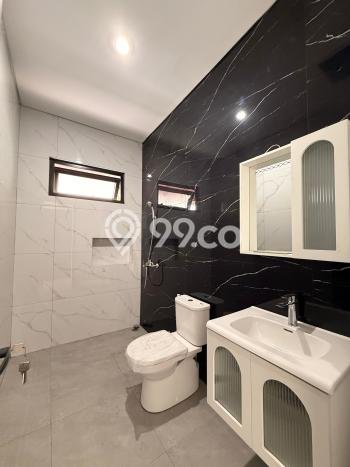 Dijual Rumah Luas Elegan Dengan View Cantik di BSD Puspita Loka, Tangerang Dijual Rumah Luas Elegan Dengan View Cantik di BSD Puspita Loka, Tangerang
