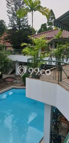 Rumah Elit Modern Tanpa Renovasi di Lebak Bulus Jakarta Selatan Rumah Elit Modern Tanpa Renovasi di Lebak Bulus Jakarta Selatan